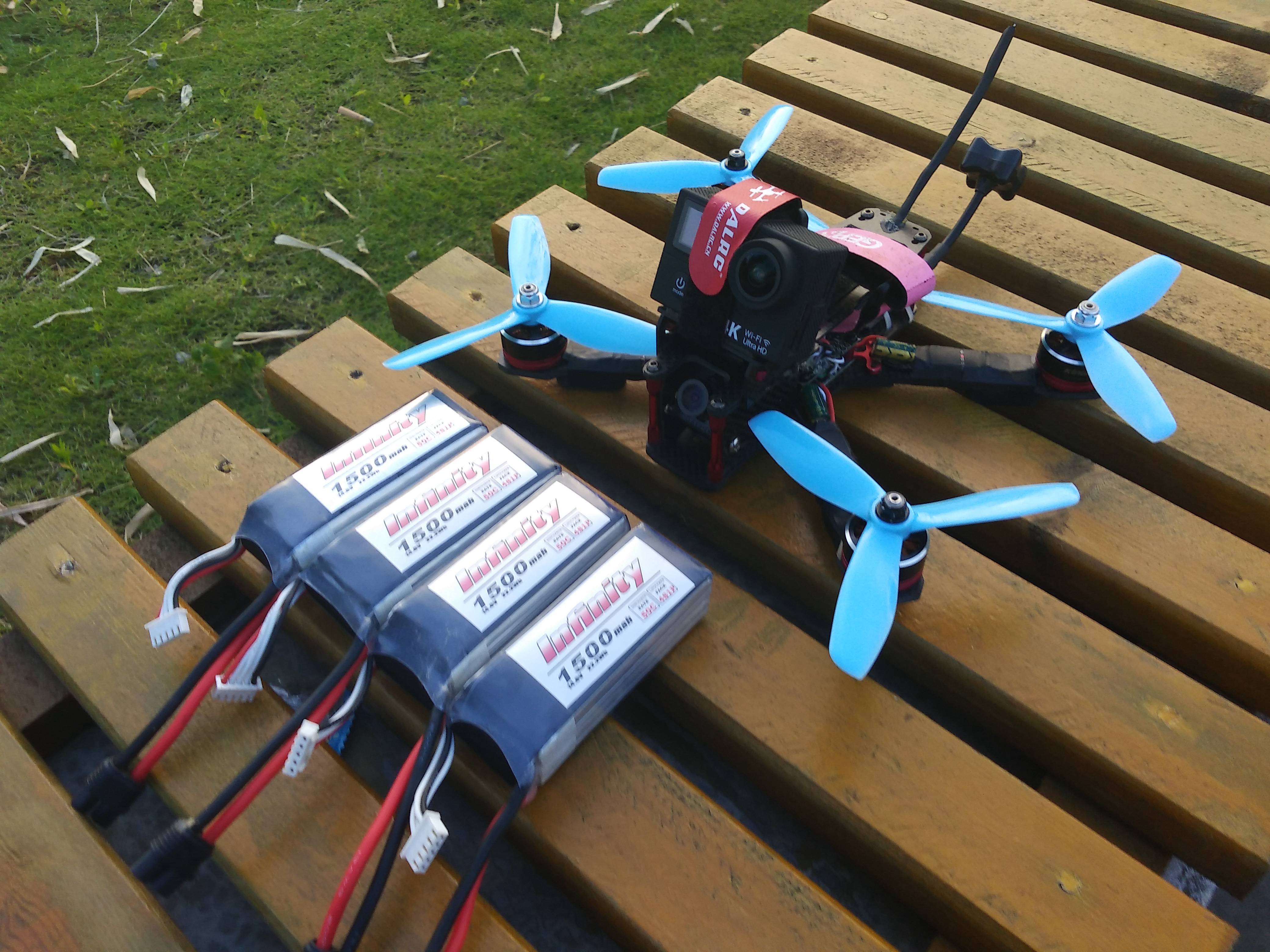 The Passion of FPV Freestyle 电池,飞控,电调,电机,FPV 作者:LShang 4982 