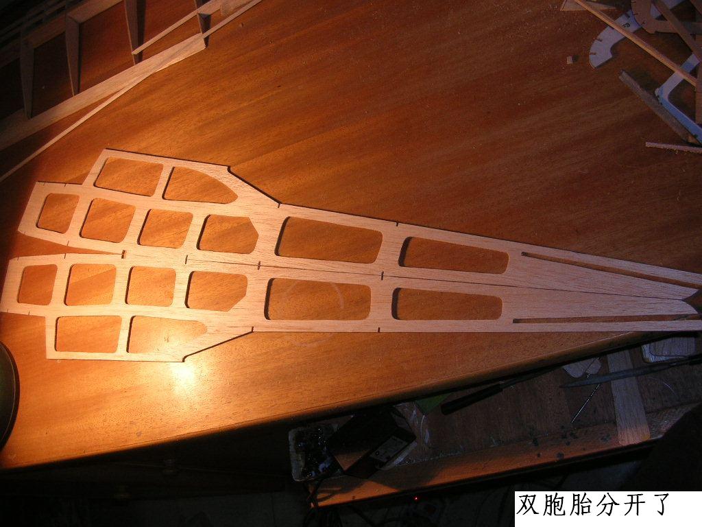 塞斯纳182 手工自制轻木机  想做的可以参考下 N图 舵机,图纸,塞斯纳,轻木,详细的 作者:wengchuankuo 6437 