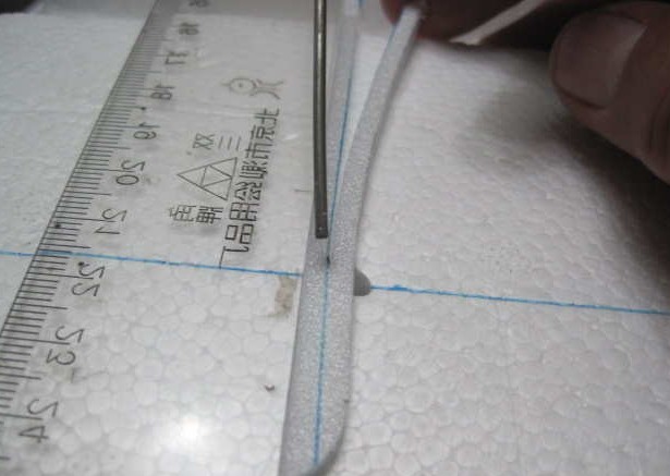 (转)自制电动（不是热切）泡沫切割机，切口整齐美观 youku,html,小飞机,切割机,自制 作者:白兔女王RANA 5826 