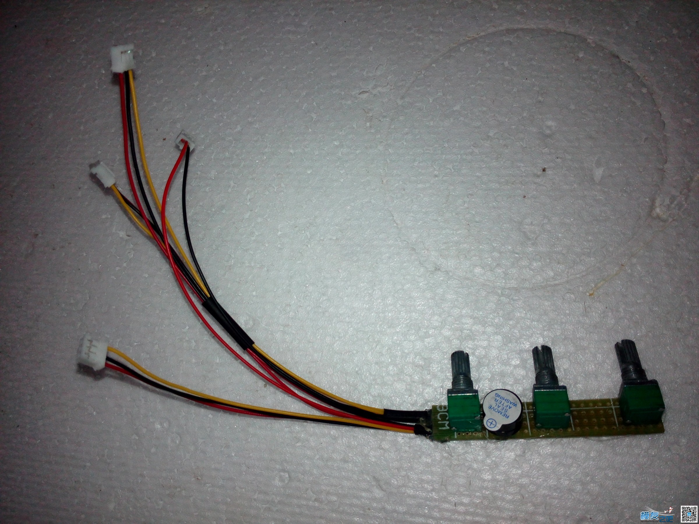 第一个帮模友的DIY  RE9X遥控已完工大家共同见证一下即来... 电池,模拟器,DIY,免费,对频 作者:ER9X遥控 3046 