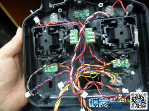 用富斯T６升级8通带中文菜单显示遥控(已更新视频) 天线,富斯,固件,GT3B遥控怎么样 作者:3G通讯 9186 