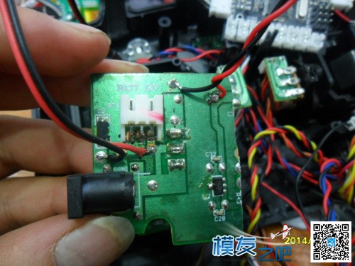用富斯T６升级8通带中文菜单显示遥控(已更新视频) 天线,富斯,固件,GT3B遥控怎么样 作者:3G通讯 3468 