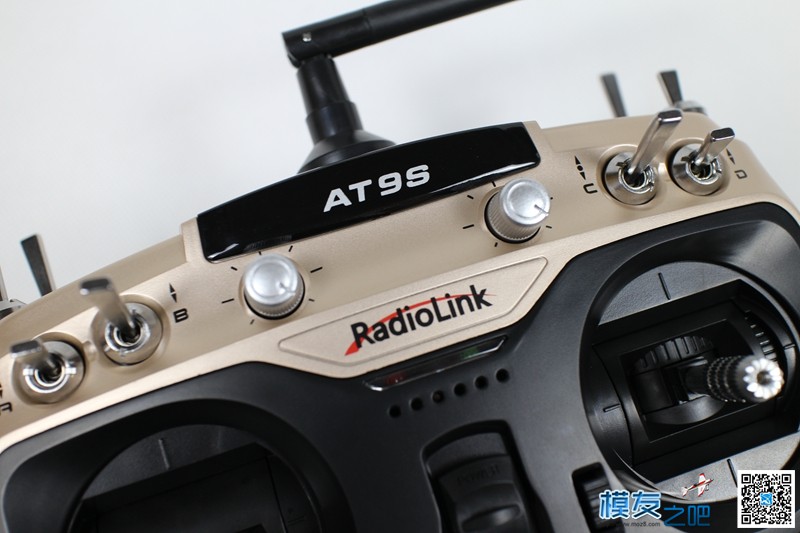 乐迪 AT9S 升级版遥控器 评测一 开箱 [ 老晋玩测试 ] 电池,充电器,遥控器,乐迪,接收机 作者:老晋 277 
