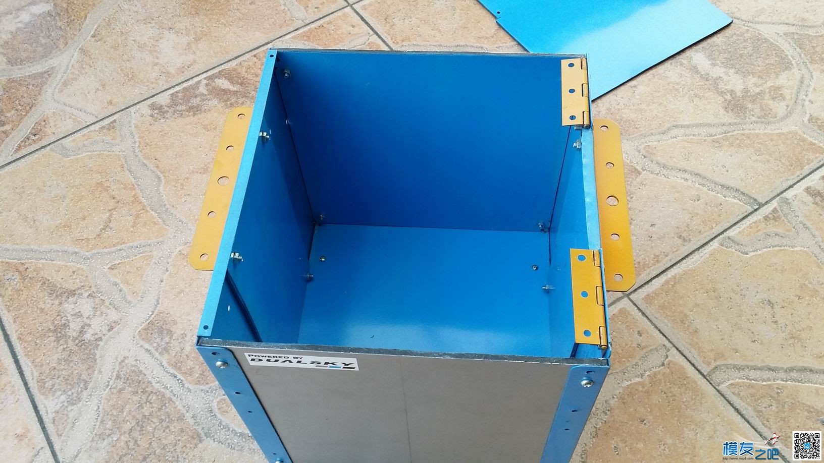 废料DIY锂电池箱 电池 作者:抓螃蟹的猫 1400 