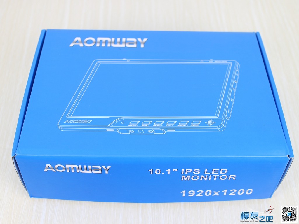 AOMWAY 10.1寸IPS DVR 双接收高清显示器 开箱及小测 [老晋玩测试] 电池,图传,开源,FPV,dji 作者:老晋 9514 