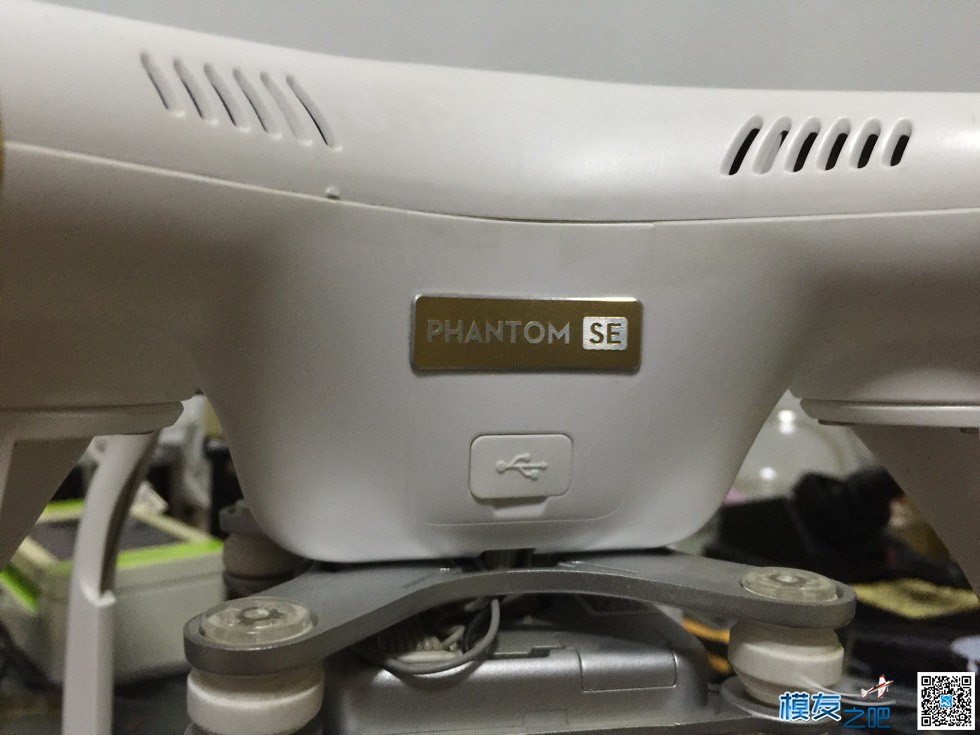 大疆精灵3se   DJI大疆精灵 Phantom 3 SE 4K智能航拍无人机 无人机,电池,充电器,天线,云台 作者:745049129 8148 