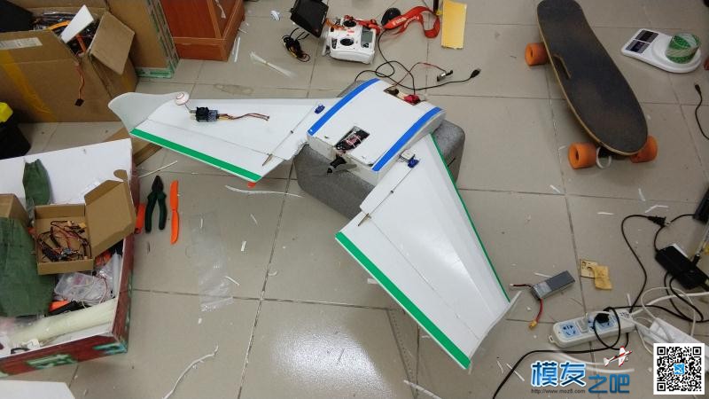 FT spear飞翼搭载RTW飞行 电池,图传,飞控,电调,电机 作者:飞越天际线 5777 