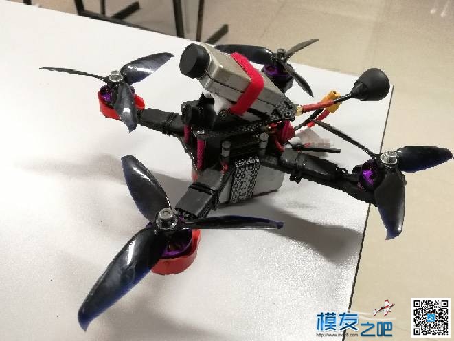 经典机架QAV210X的3d打印相机座 穿越机,3D打印,机架,无从下手,摄像机 作者:小丑人生 5367 