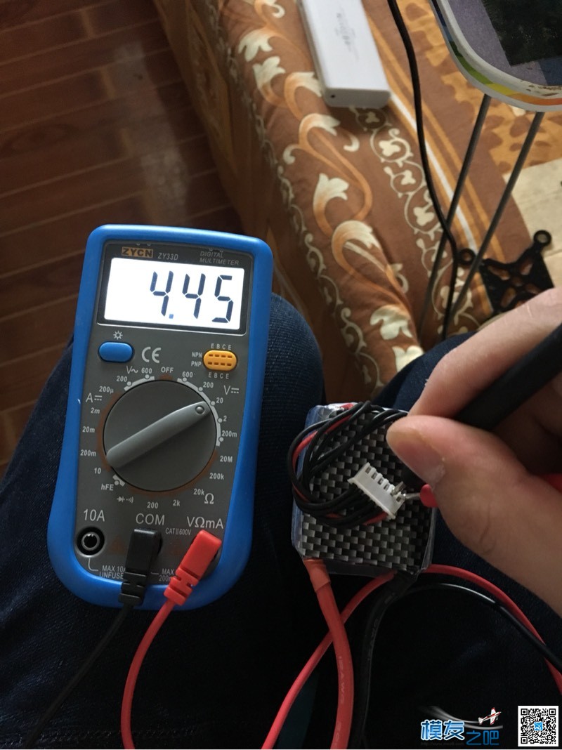 难道所谓高压锂电就是普通电池？？ 电池,充电器,六轴 作者:耀耀哦 8358 