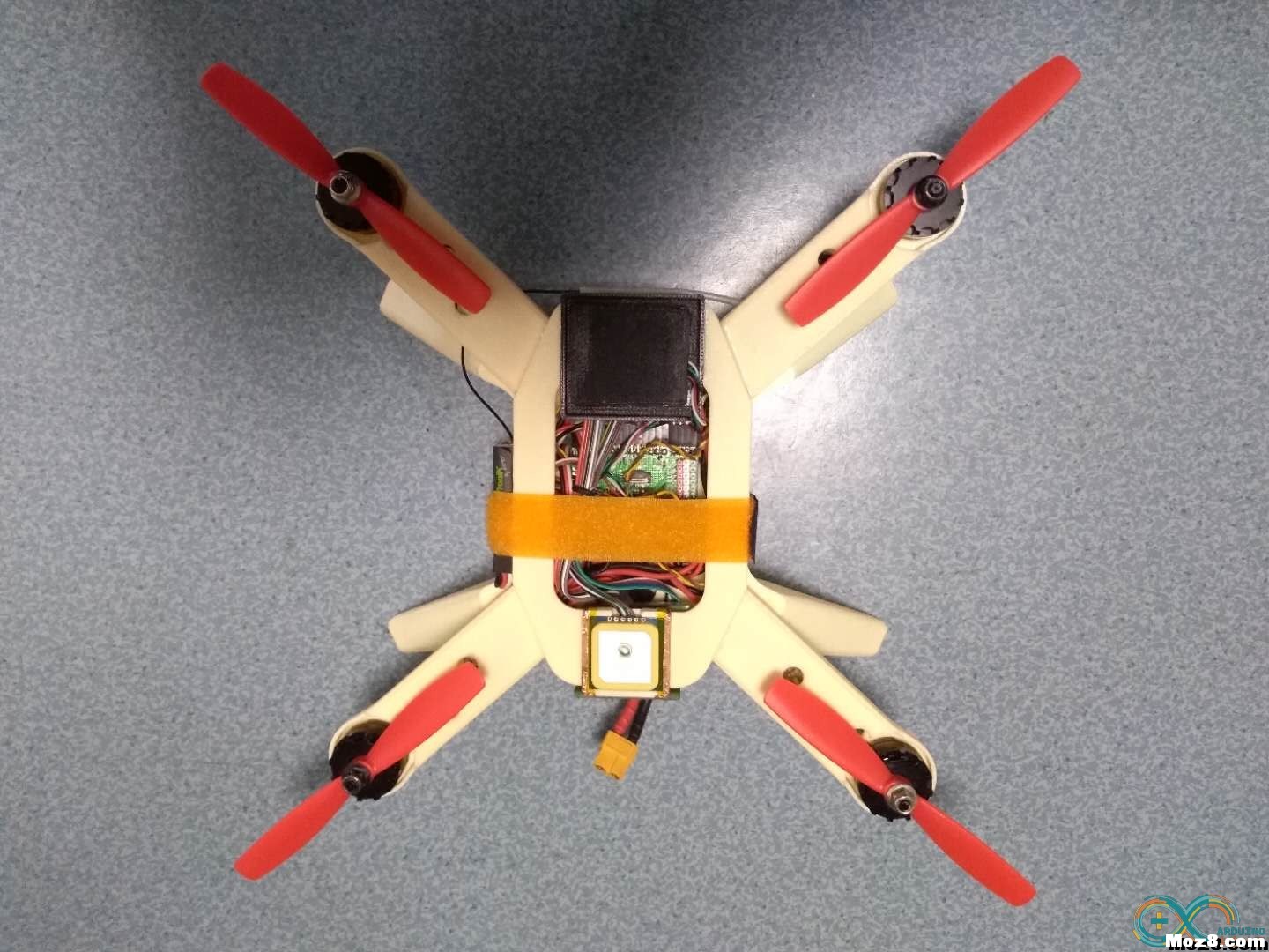 画了一个兼容 ArduCopter 3.2.1 的飞控，原理图、PCB、固件。 飞控,遥控器,固件,接收器,APM 作者:布丁 145 