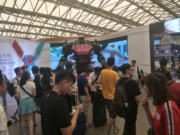 2018chinajoy上海国际展览中心 穿越机,模型,机器人,富斯,模拟器 作者:天山一棵松 2005 