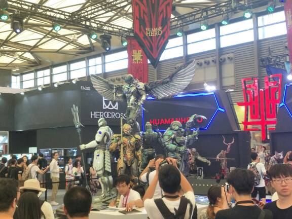 2018chinajoy上海国际展览中心 穿越机,模型,机器人,富斯,模拟器 作者:天山一棵松 6821 