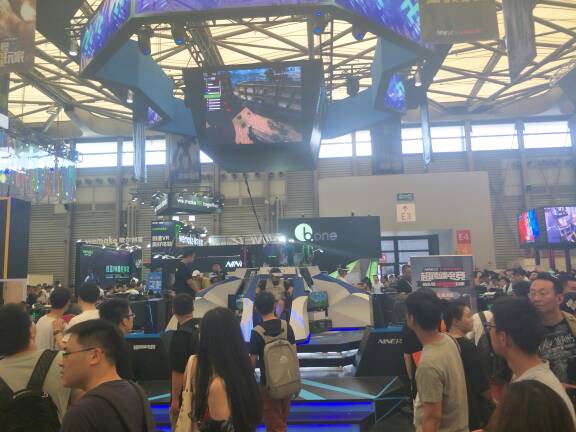 2018chinajoy上海国际展览中心 穿越机,模型,机器人,富斯,模拟器 作者:天山一棵松 7267 