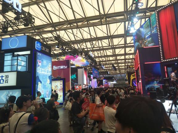 2018chinajoy上海国际展览中心 穿越机,模型,机器人,富斯,模拟器 作者:天山一棵松 6697 