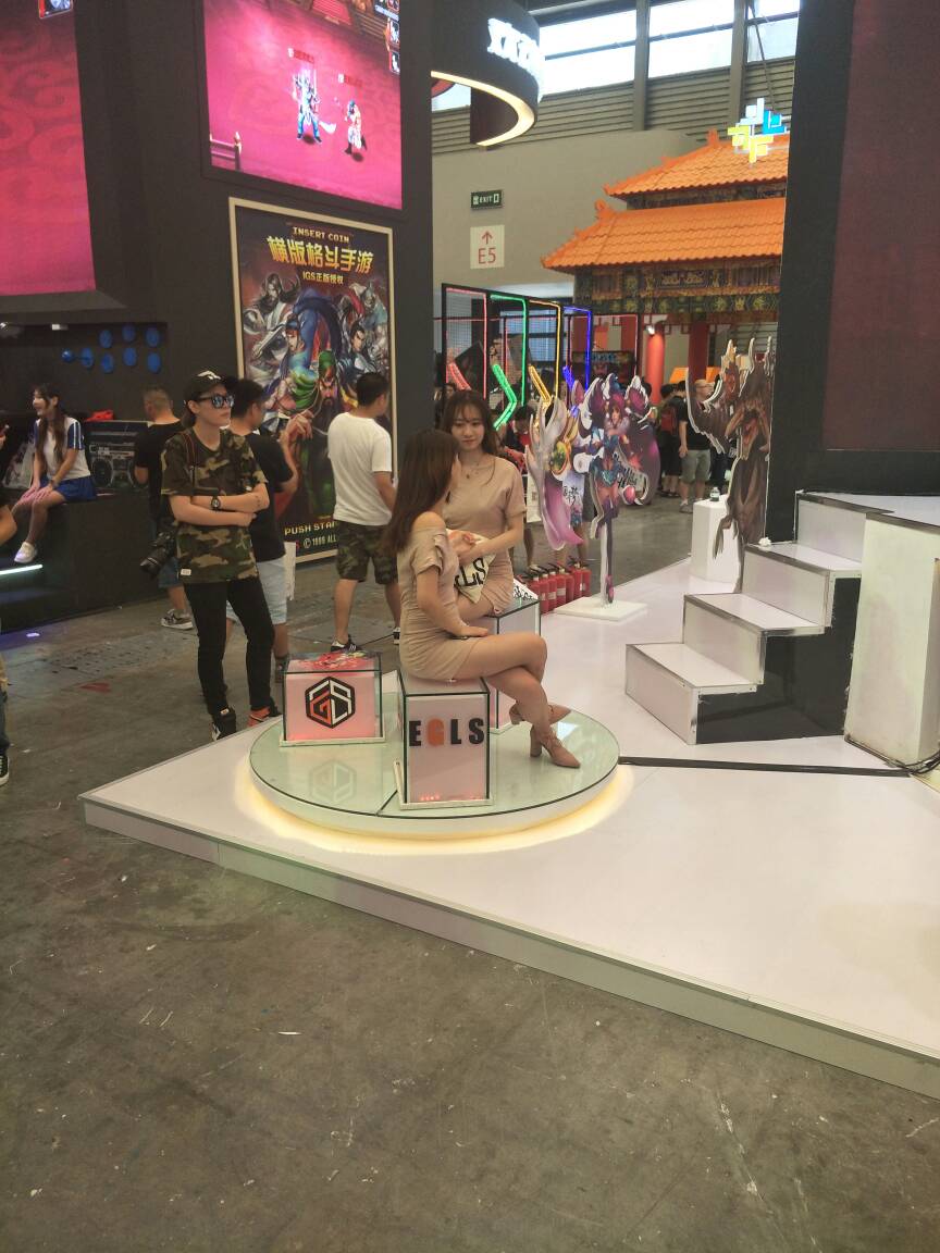 2018chinajoy上海国际展览中心 穿越机,模型,机器人,富斯,模拟器 作者:天山一棵松 7327 