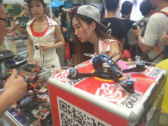 2018chinajoy上海国际展览中心 穿越机,模型,机器人,富斯,模拟器 作者:天山一棵松 8904 