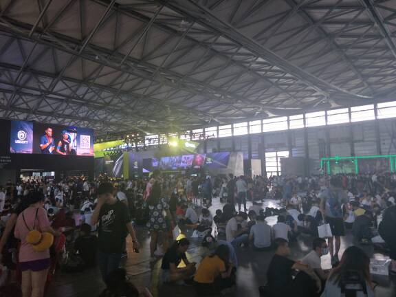 2018chinajoy上海国际展览中心 穿越机,模型,机器人,富斯,模拟器 作者:天山一棵松 2168 