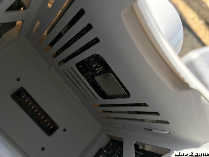 精灵4RTK开箱——改变游戏的规则 多旋翼,固定翼,电池,充电器,天线 作者:VTOL计划 46 