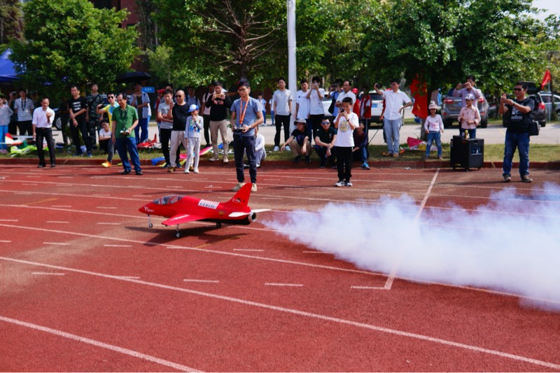 115年校庆飞行事 学校十年校庆,八十周年校庆,70周年校庆,四十周年校庆 作者:xhwyp 6537 