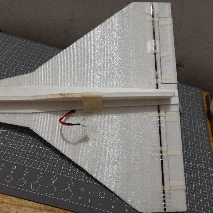 PM.第一次造的三角翼小飞机，制作简单（附图纸） 双三角翼飞机,飞机副翼,三翼飞机 作者:pmzdc 1673 
