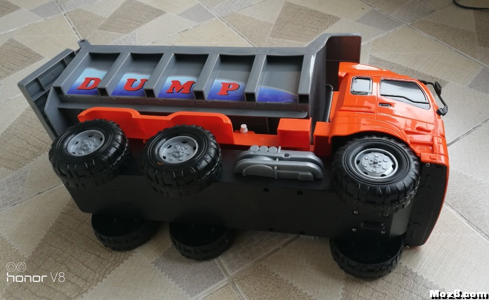 改制惯性玩具自卸车为遥控车 电池,舵机,电机,图纸,接收机 作者:xuebj 4556 