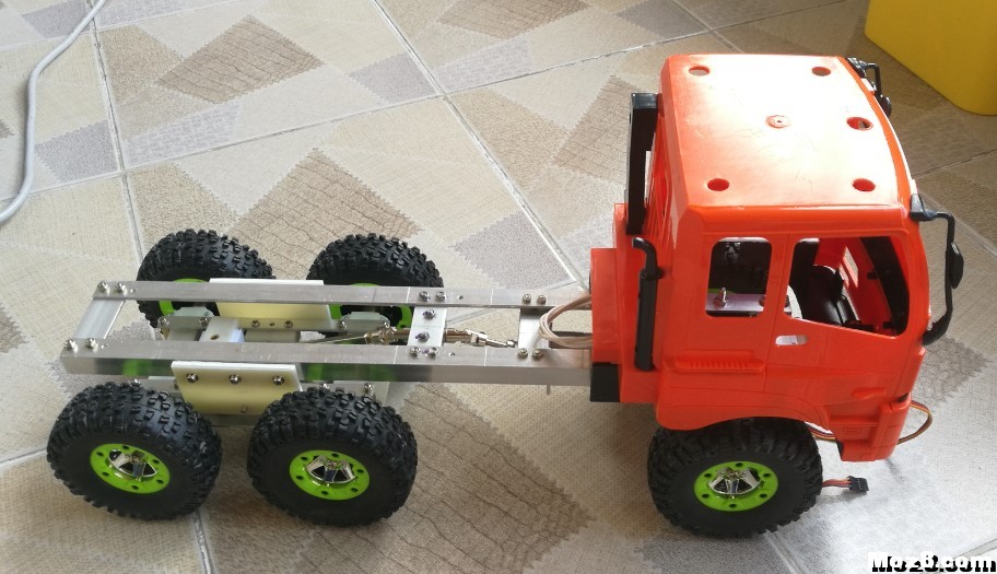 改制惯性玩具自卸车为遥控车 电池,舵机,电机,图纸,接收机 作者:xuebj 9584 