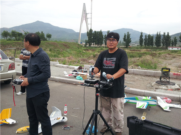 20130610活动现场照片木头四轴亮相 照片 作者:admin 6865 