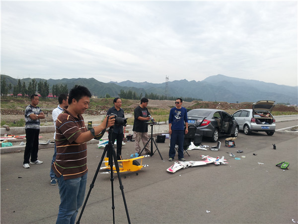 20130610活动现场照片木头四轴亮相 照片 作者:admin 4429 