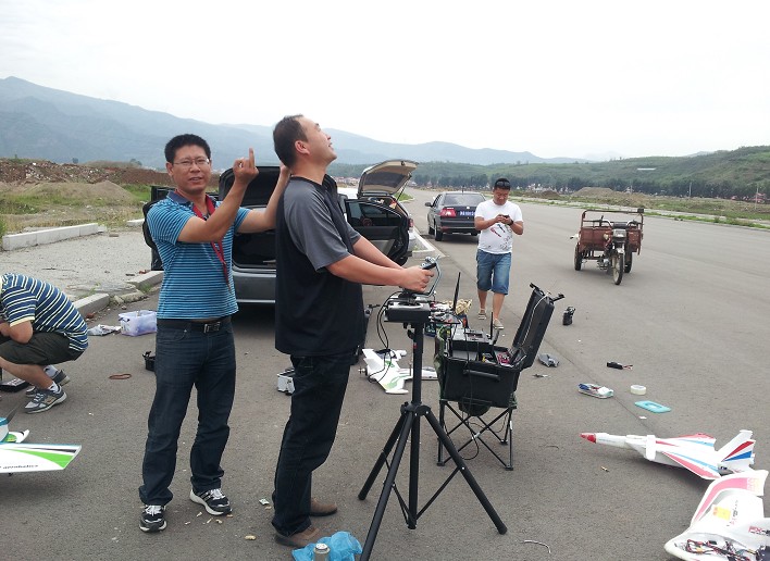 20130610活动现场照片木头四轴亮相 照片 作者:admin 2727 