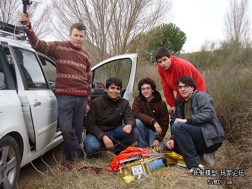 看看别人高中生飞到平流层 接收器 作者:胜利河 1280 