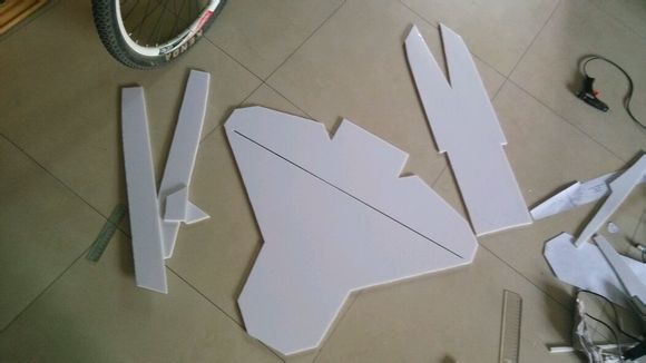 像真F22制作教程    转 舵机,涵道,ae人物抠像教程,立体相册制作 作者:飞天 1308 