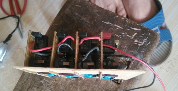 索尼电源改的平衡冲大家鉴定鉴定!!!!!!!!!!! DIY 作者:zds 4324 