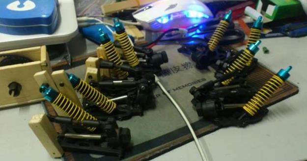 转 白色幽灵    纯手工diy超牛逼装甲车 DIY,brdm2装甲车,JLTV装甲车 作者:飞天 8305 