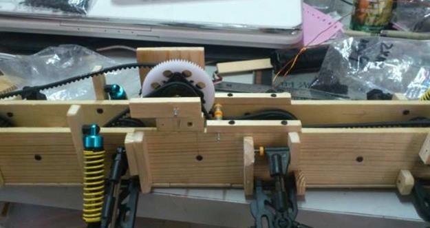 转 白色幽灵    纯手工diy超牛逼装甲车 DIY,brdm2装甲车,JLTV装甲车 作者:飞天 5789 