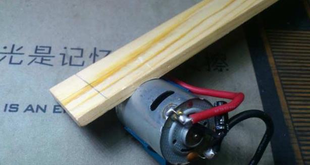 转 白色幽灵    纯手工diy超牛逼装甲车 DIY,brdm2装甲车,JLTV装甲车 作者:飞天 488 