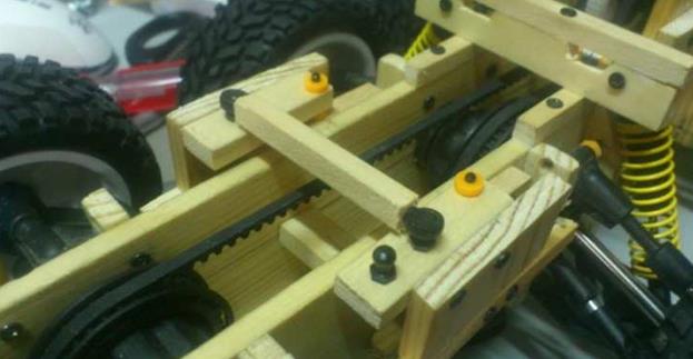 转 白色幽灵    纯手工diy超牛逼装甲车 DIY,brdm2装甲车,JLTV装甲车 作者:飞天 6407 