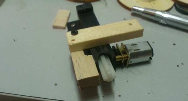 转 白色幽灵    纯手工diy超牛逼装甲车 DIY,brdm2装甲车,JLTV装甲车 作者:飞天 1215 