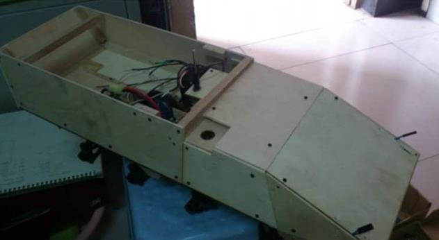 转 白色幽灵    纯手工diy超牛逼装甲车 DIY,brdm2装甲车,JLTV装甲车 作者:飞天 4493 