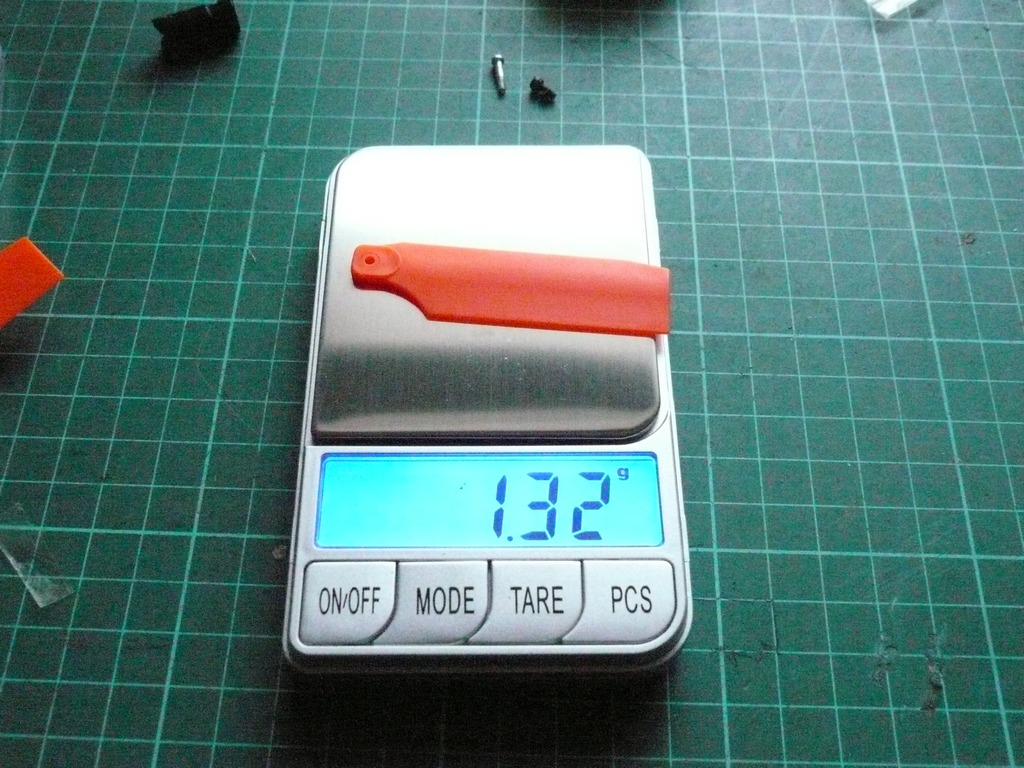 一步一步做好平衡将震动减小到最低 舵机 作者:糍粑 6909 