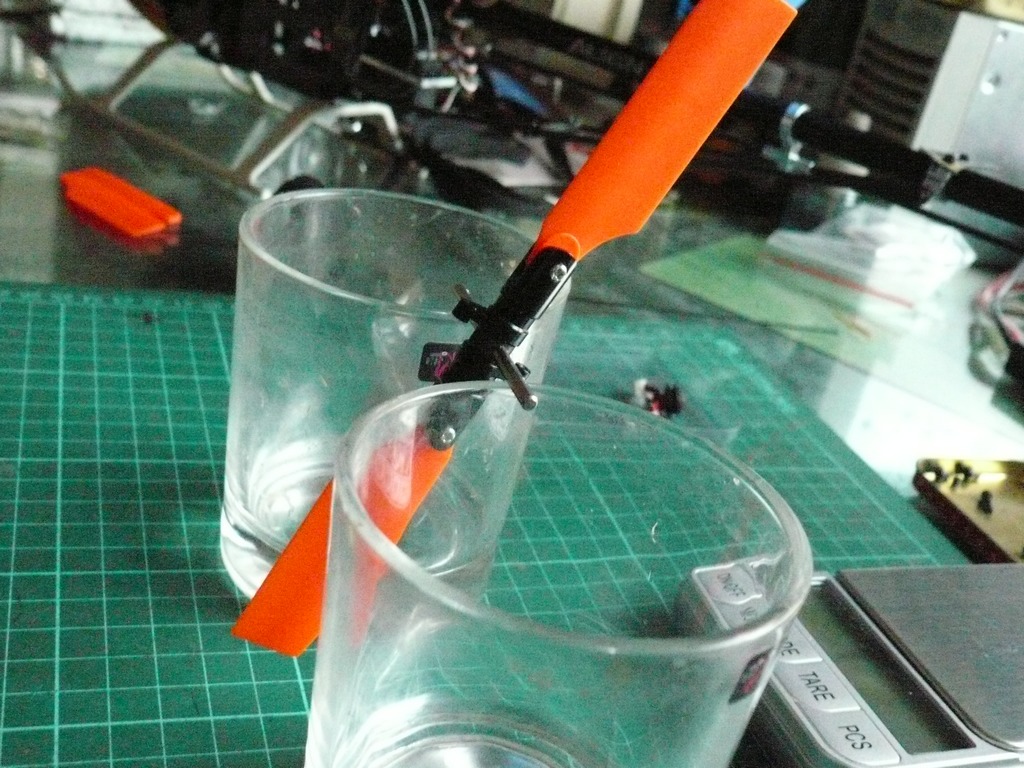 一步一步做好平衡将震动减小到最低 舵机 作者:糍粑 7902 