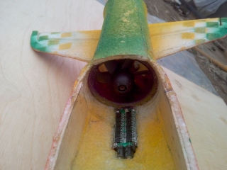 原来EPP材料可以DIY出这么漂亮的涵道机........ DIY,轻木,涵道固定翼,涵道是什么,t45涵道 作者:阿尔法 7092 