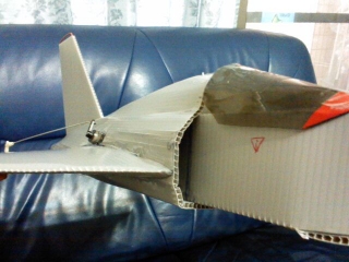 见过用纸壳做的上单翼 见过纸壳做的高速像真机没 可以飞... 单翼什么意思,简单纸壳手工 作者:阿尔法 8745 