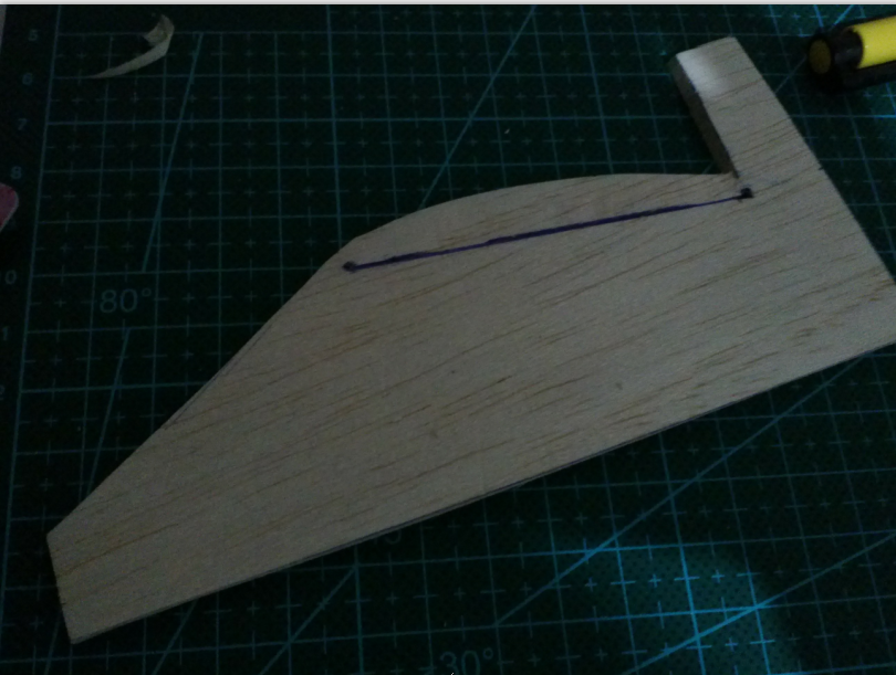 快餐盒+轻木+碳杆+911接收制作的后推式小飞机 电池,轻木3D飞机,轻木怎么使用,轻木哪里有卖,巴尔沙轻木 作者:飞翔的橡皮筋 8768 