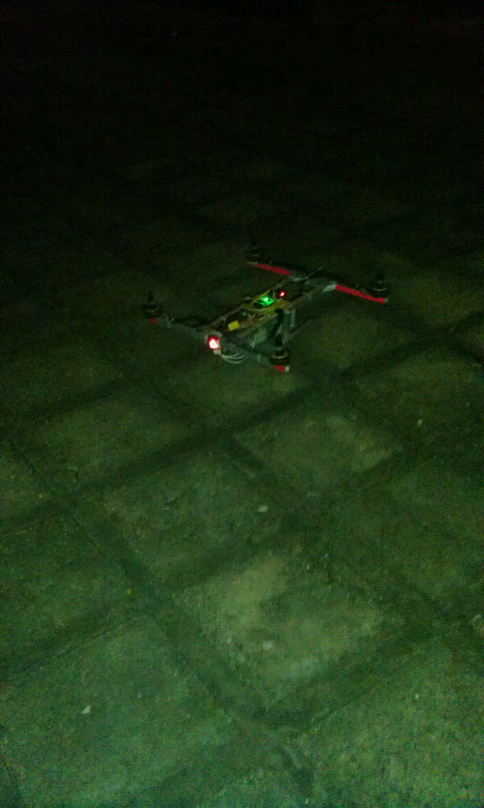 QQ飞控择日试飞！（首飞楼顶夜航，最后喜闻乐见的。。。） 多旋翼,飞控,机架 作者:DUKEczn 9226 