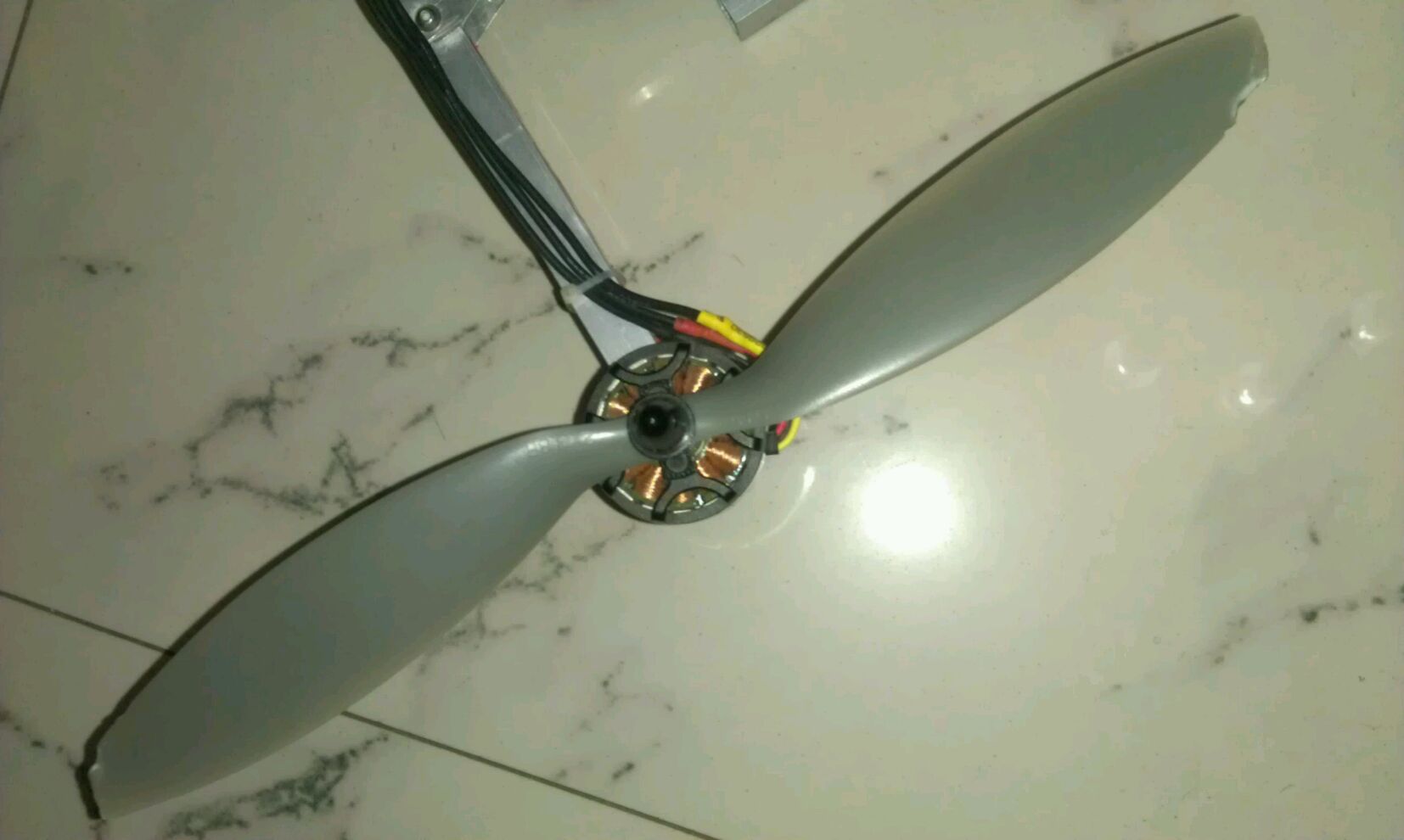 QQ飞控择日试飞！（首飞楼顶夜航，最后喜闻乐见的。。。） 多旋翼,飞控,机架 作者:DUKEczn 1406 