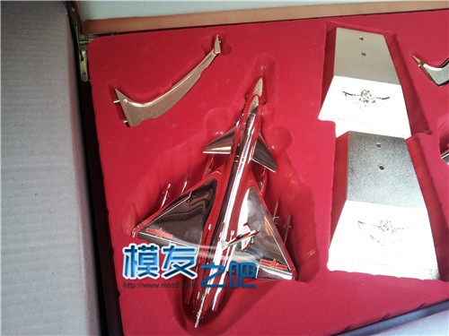 今天狼收到的我军主力战机！开箱照！ 空军主力战机 作者:飞天狼 2962 