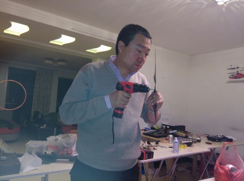 1400mm轴距六轴飞行器安装 飞控,电调,电机,六轴,OSD 作者:俞辰 130 