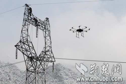 八旋翼无人机首次参与湖北抗冰保电救险工作 无人机,多旋翼,直升机,GPS,导航 作者:satelives 2900 