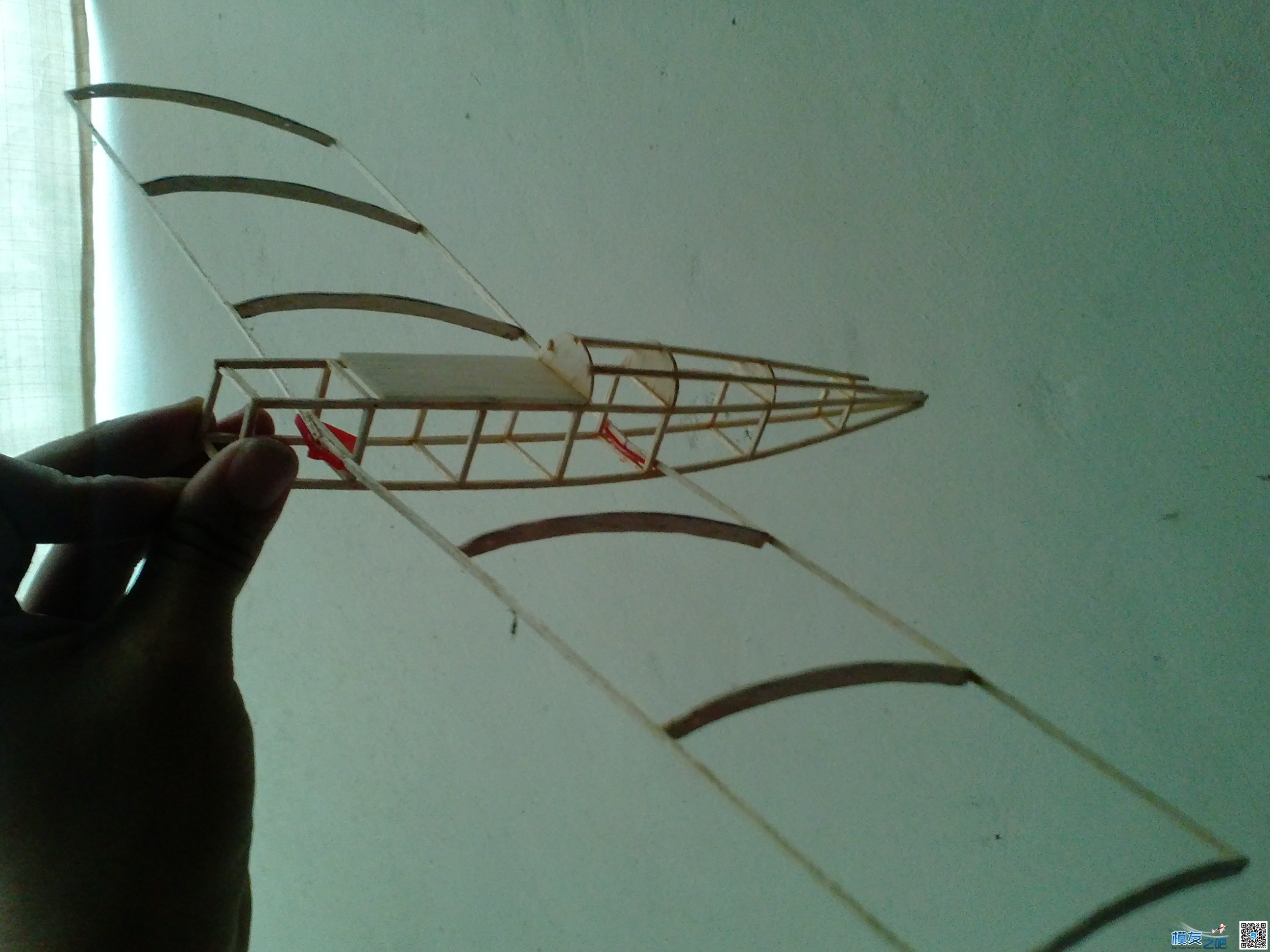 我最近自制的小飞机，朝着像真机发展，起名：橡皮筋2号 航模飞机制作 作者:飞翔的橡皮筋 5673 