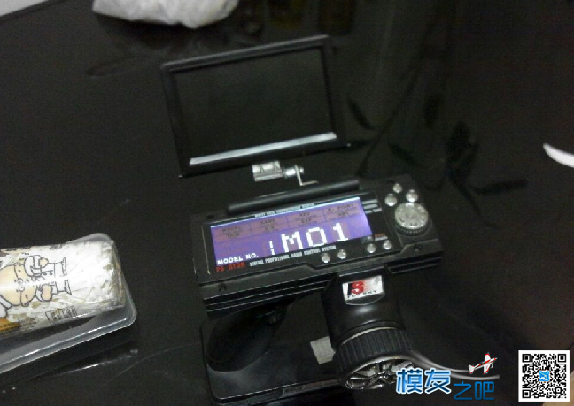 【moz8-2014】给枪控加了个折叠显示器，车船也可以玩FPV了 FPV,枪控,monzo 作者:精灵 6947 